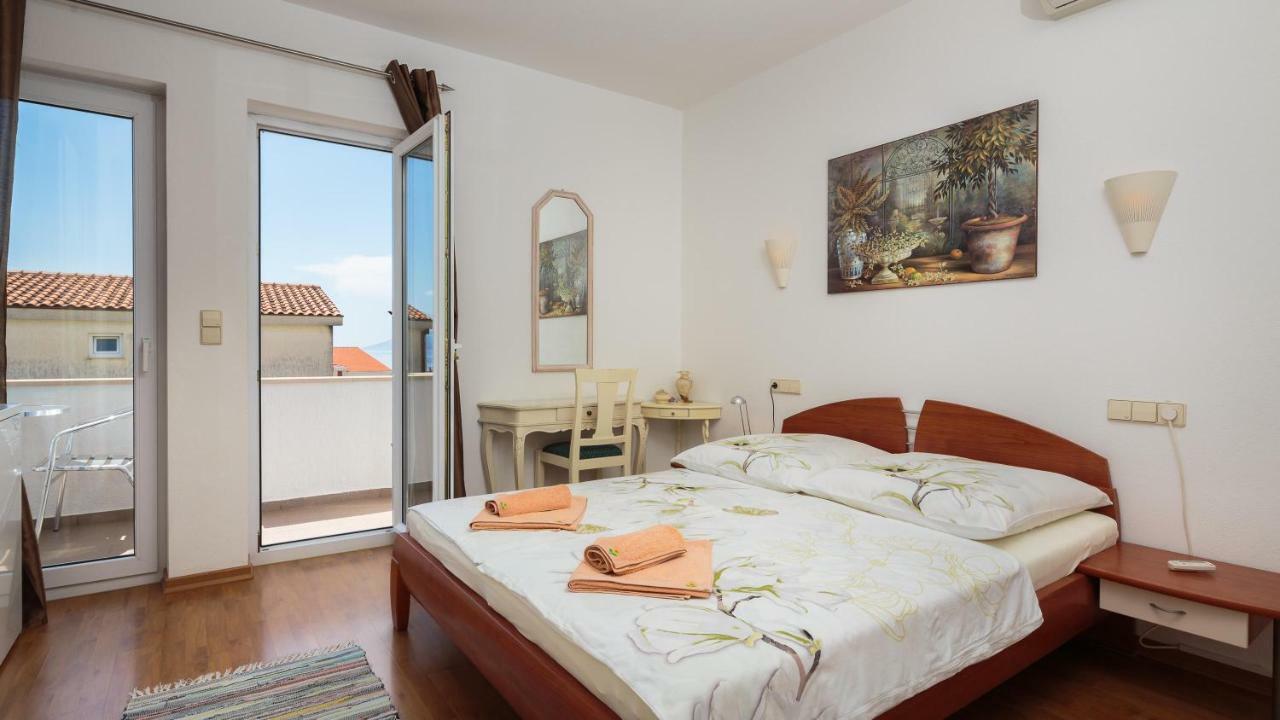 Apartment House Coko Baska Voda