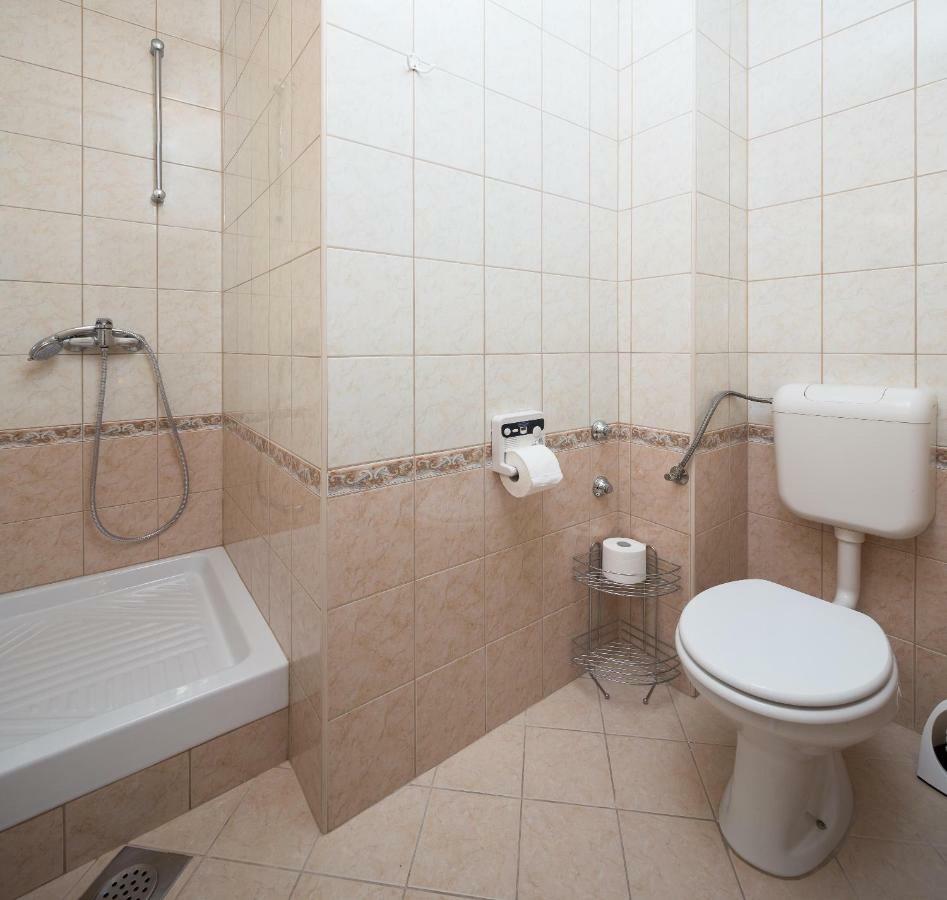 Apartment House Coko