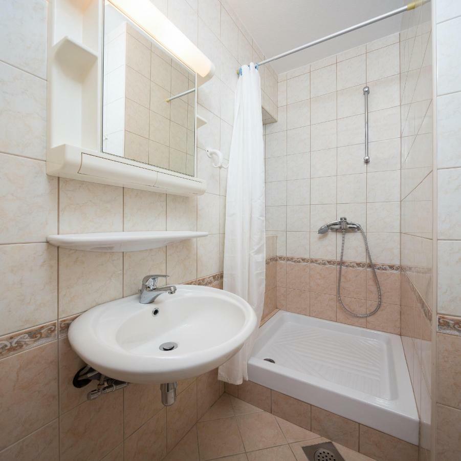 House Coko Apartment Baska Voda