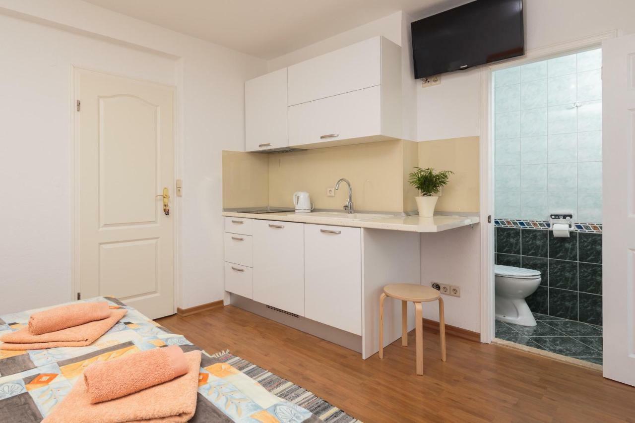 Apartment House Coko Baska Voda